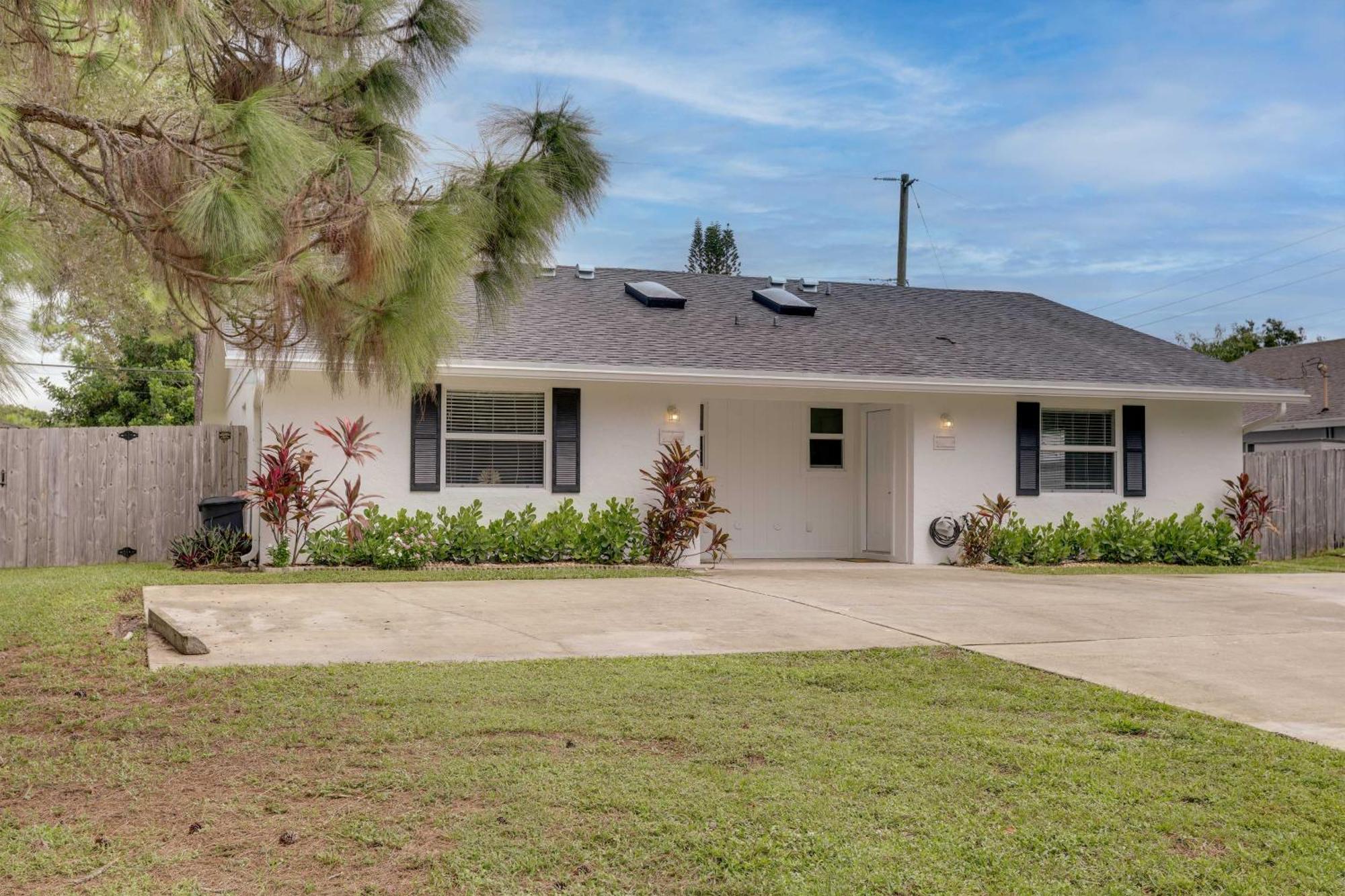 Jupiter Townhome With Patio And Yard About 6 Mi To Beach! エクステリア 写真